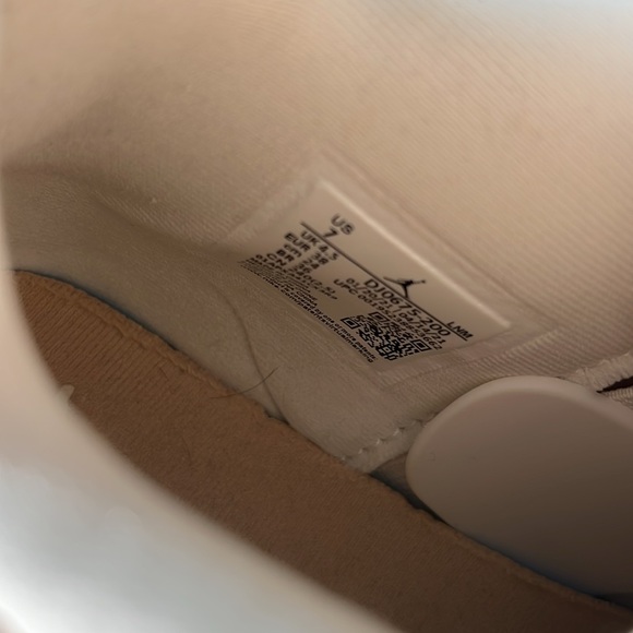 Nike Jordan Retro 4 Shimmer - Picture 7 of 13